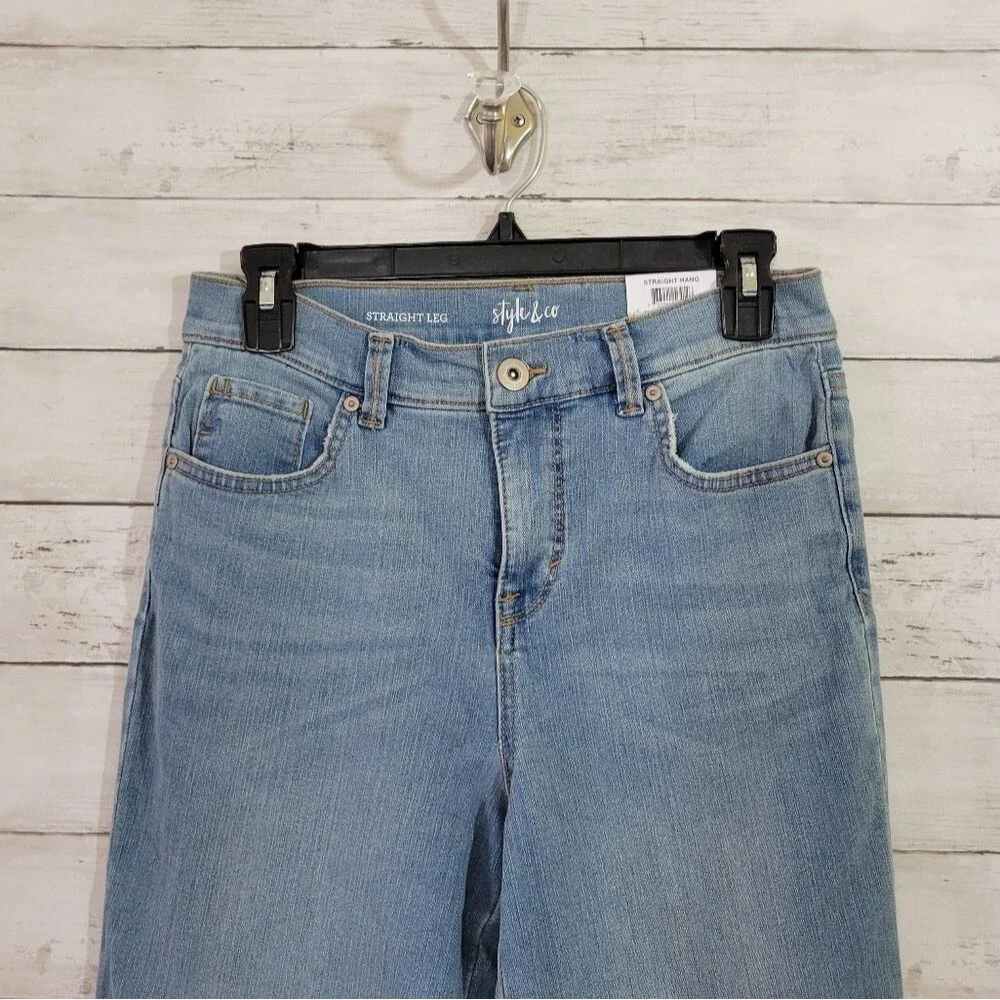 Style & Co High Rise Tummy‎ Control Strsight Leg Light Wash Jeans Size 6 Petite